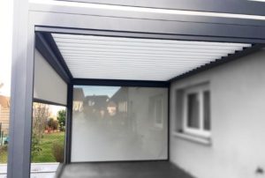 pergola bioclimatique suisse